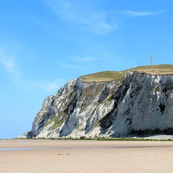 Falaises blanches du cap Blanc-Nez vues de la plage