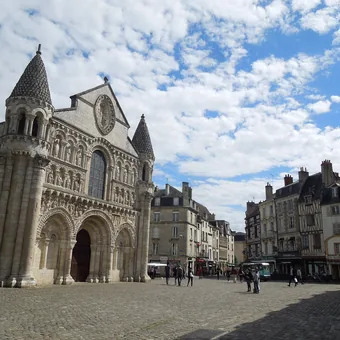 La façade romane de Notre-Dame-la-Grande, à Poitiers