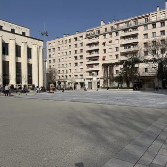 Les immeubles des Gratte-Ciel, à Villeurbanne